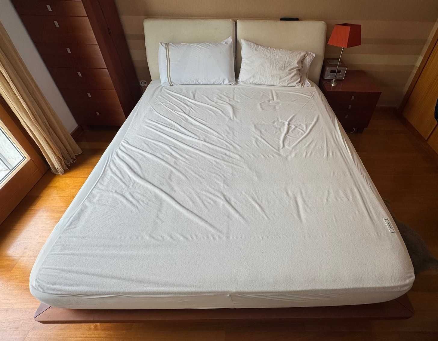 Cama Interforma com arrumos