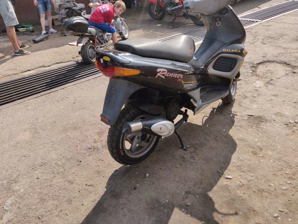 Продаж Gilera Runner