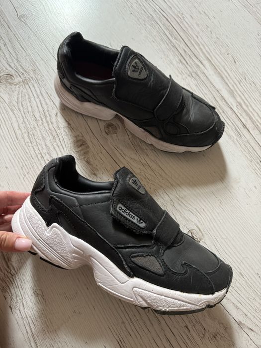 Кросівки Adidas Falcon оригінал p 37,5 23 см шкіра