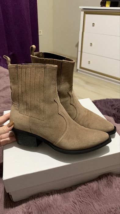 Продам почти новые казаки