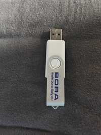 Pendrive 32 GB..