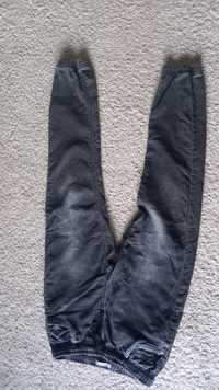 Joggery jeansowe Reserved ciemnoszare
