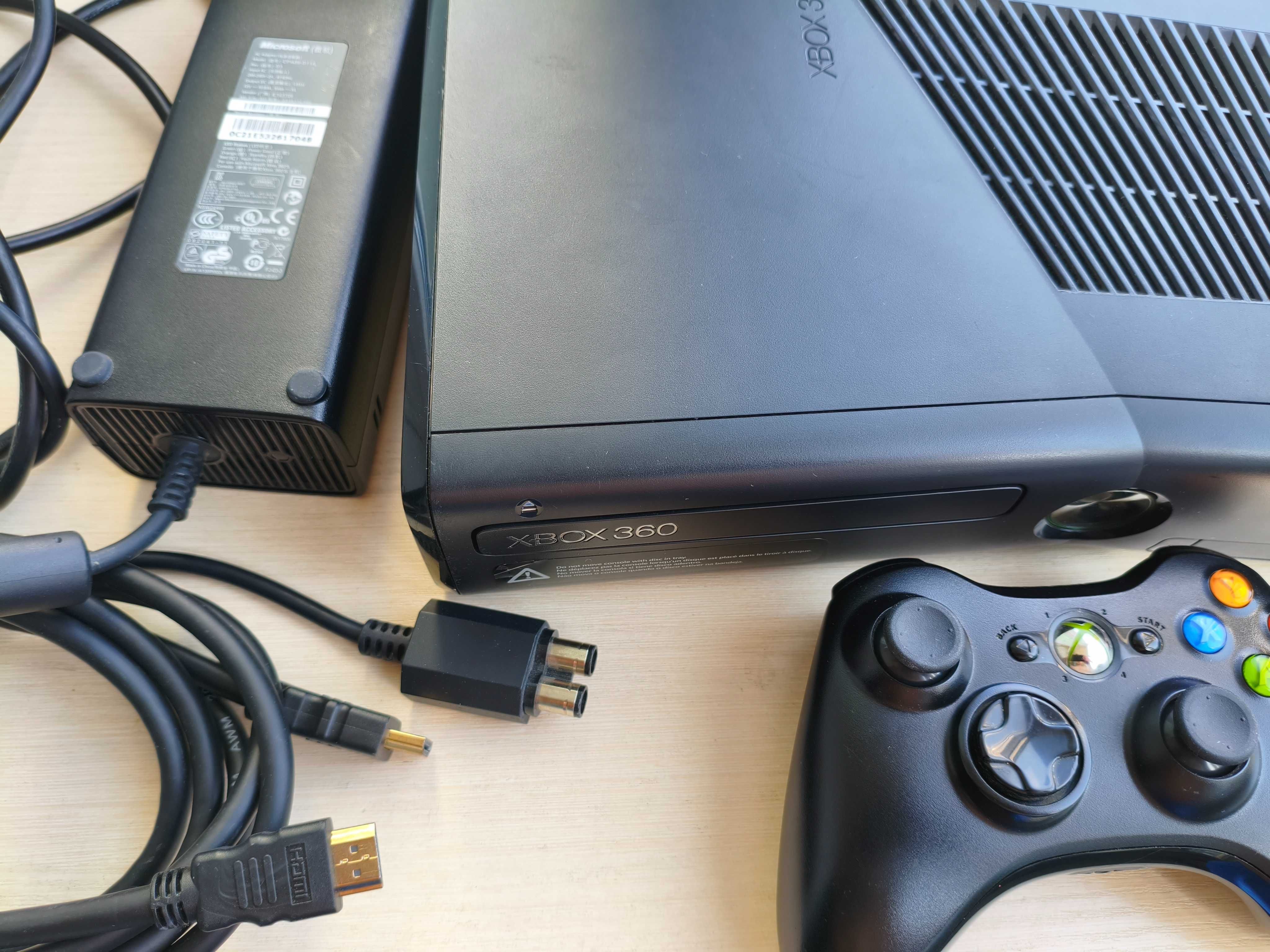 Xbox 360 Slim 250Gb джойстик ігри