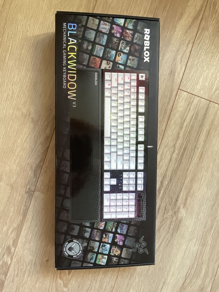 Klawiatura Blackwidow v3 Mechanical Gaming Keyboard Roblox Edition