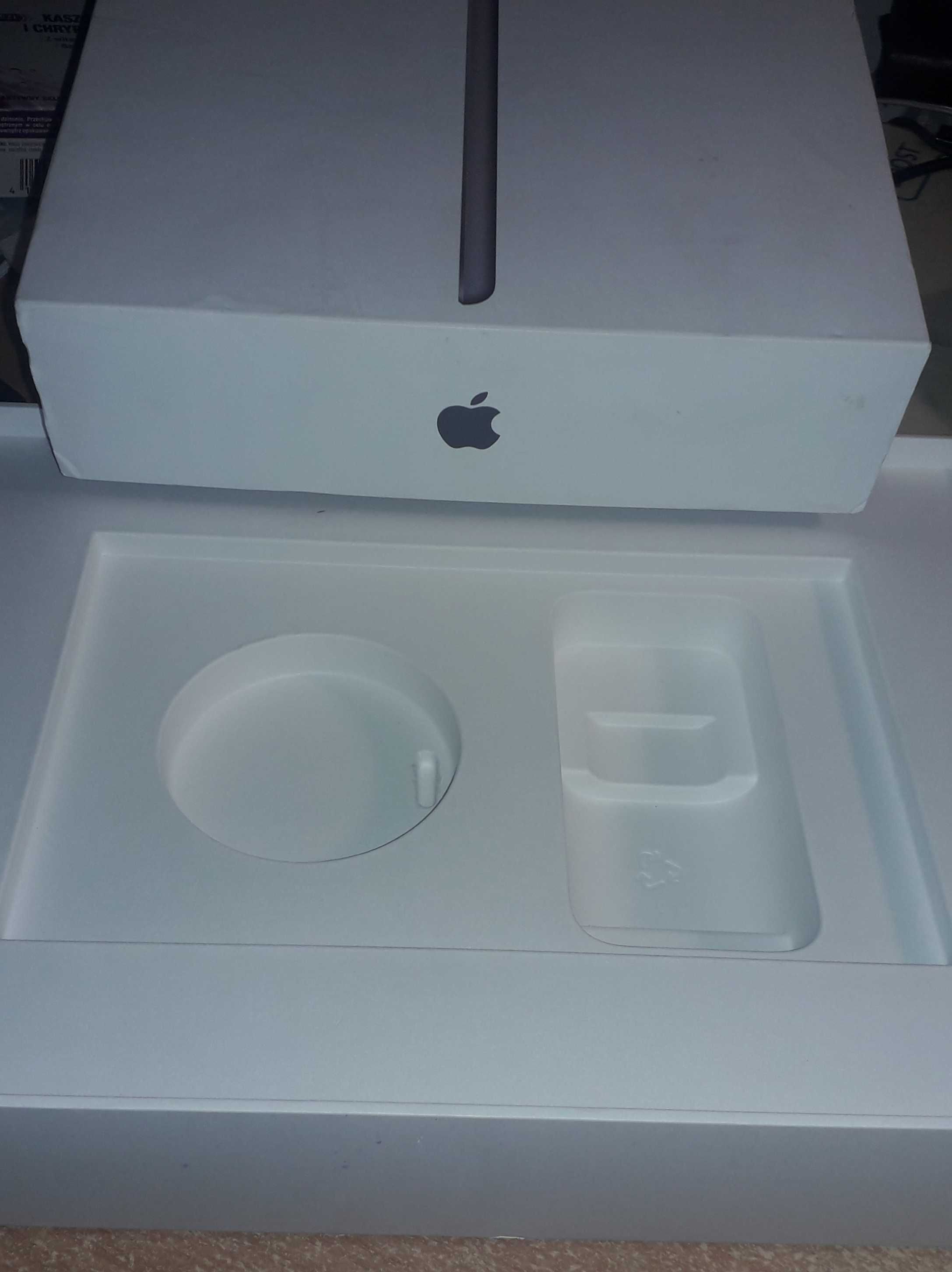 Apple iPad 8 pudełko - OKAZJA!!!