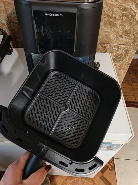 Продам  НОВУ Мультипіч 6л.