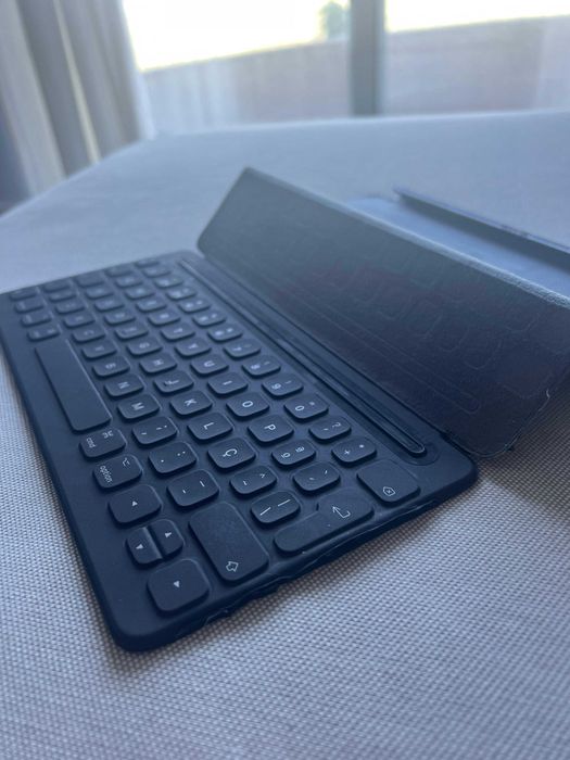 iPad 7ª Geração + Apple Smart Keyboard Folio