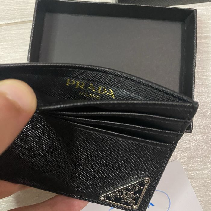 Carteira Prada nova em caixa