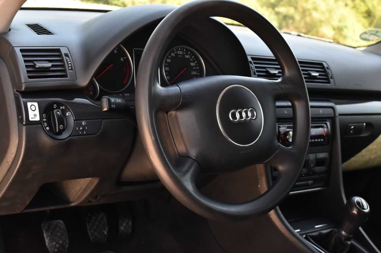 Audi A4 b6 2003р. 1.6 бензин, обмін, [Перший внесок від 20%]