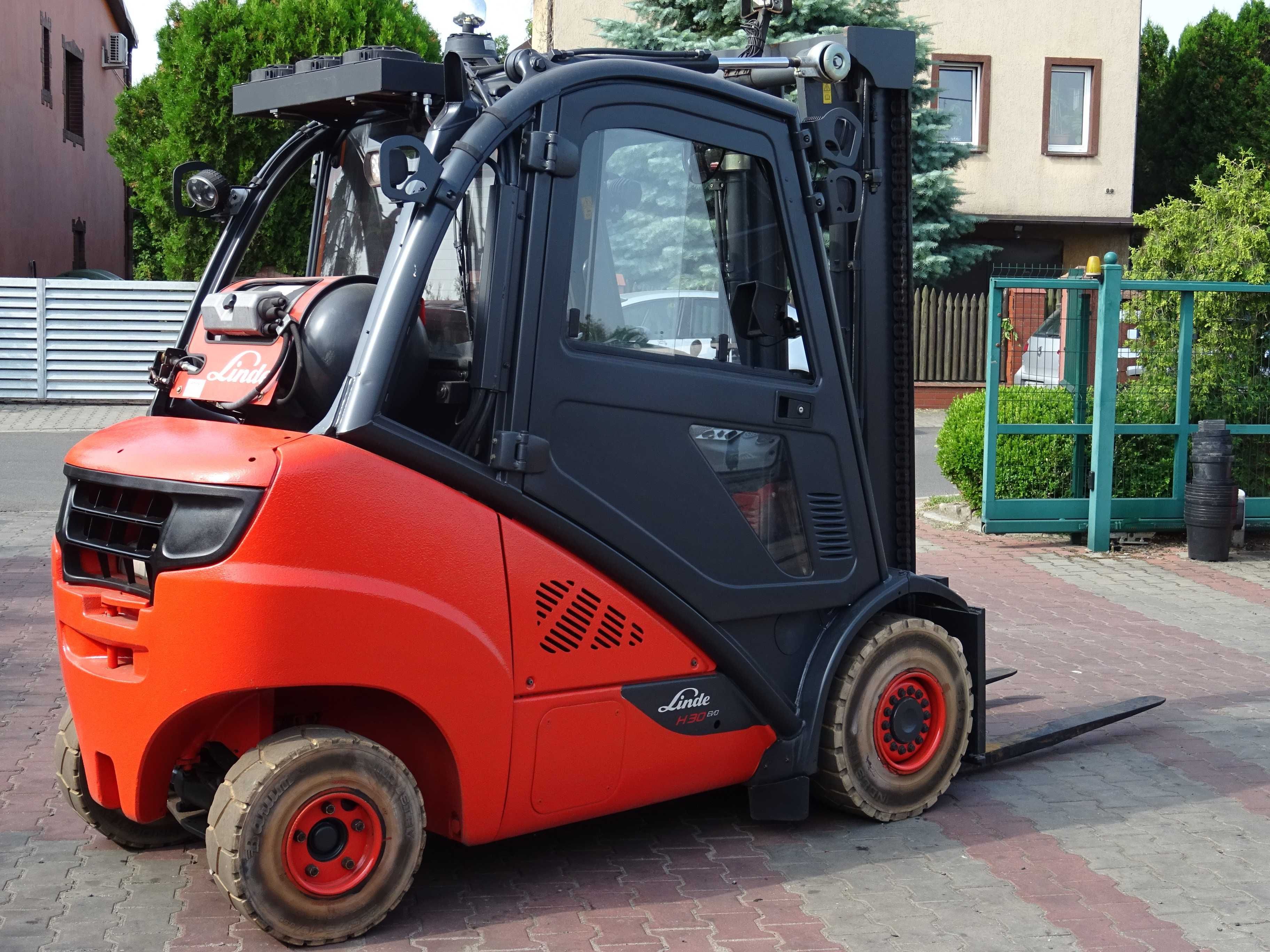 Wózek widłowy Linde H30T-02 LPG 2016r. Kabina