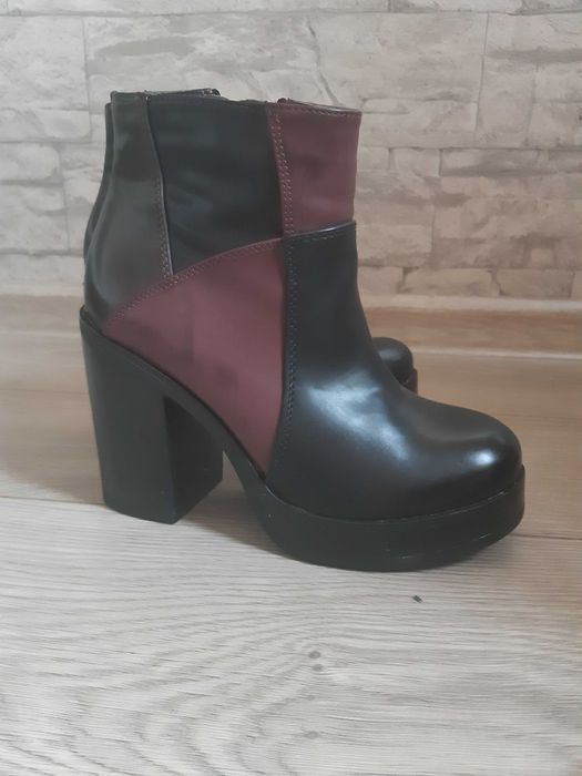 Botki na słupku rozmiar 36