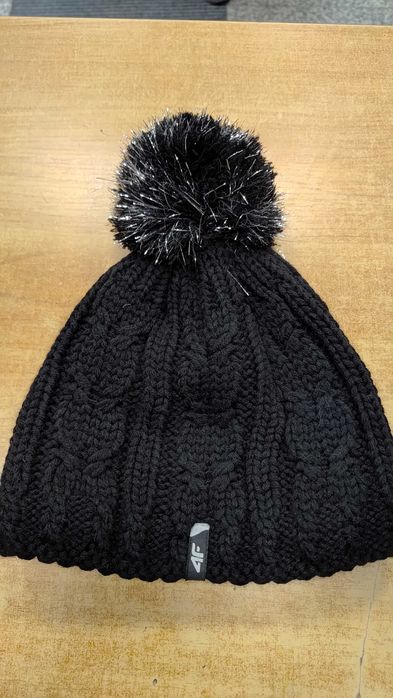 Czapka damska zimowa 4F ( S/M )