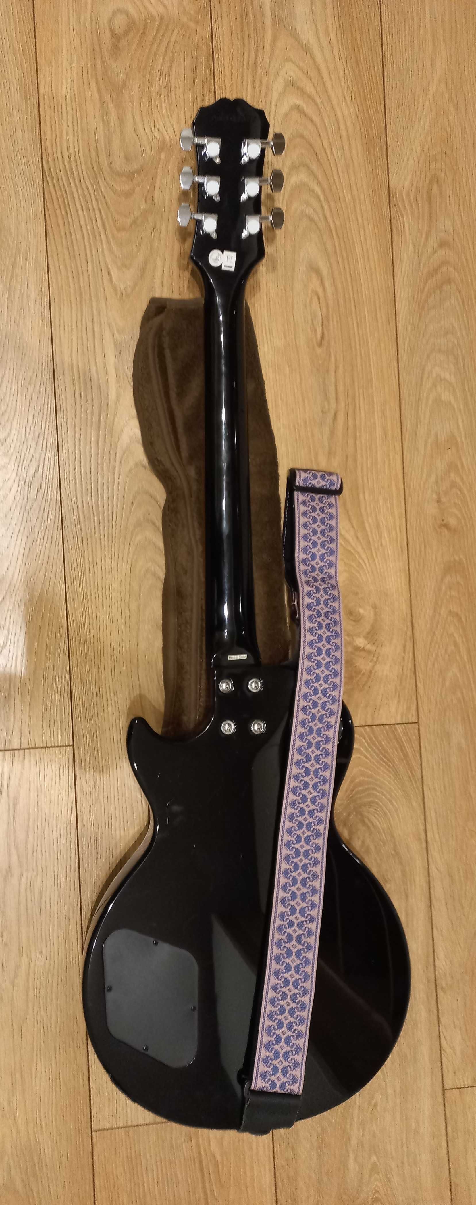 Gitara elektryczna Epiphone Les Paul Studio E1 EB