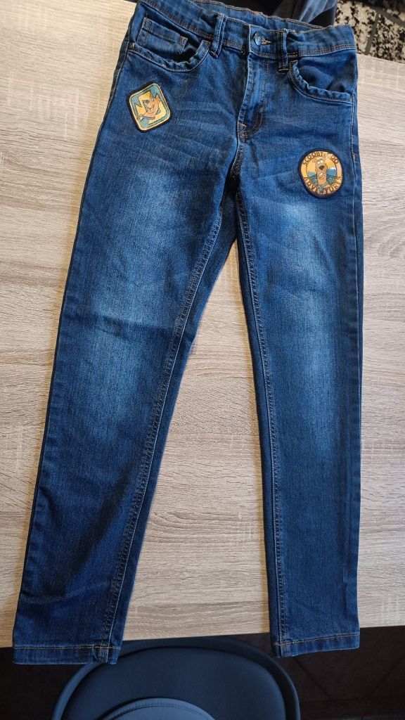 Spodnie jeans Scooby-Doo 134