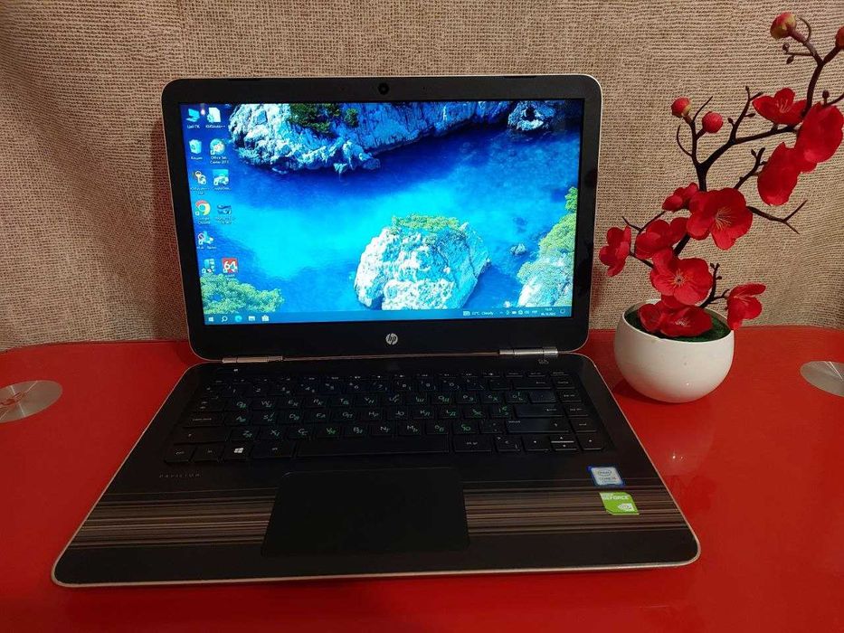 Игровой  HP /14"/ Core i5-7200U/16GBDDR4 /GeForce 940MX 2Gb /SSD256Gb