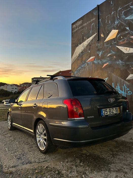 Toyota Avensis 2.2 D-CAT D4D Full Extras 177cv