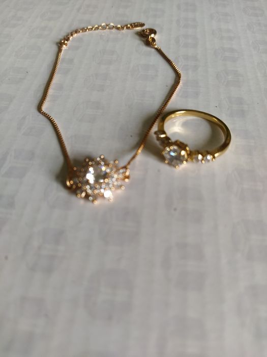 Продам бижутерию