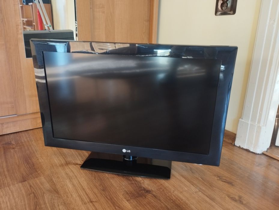 Telewizor LG - 32 CALE / W pełni sprawny.