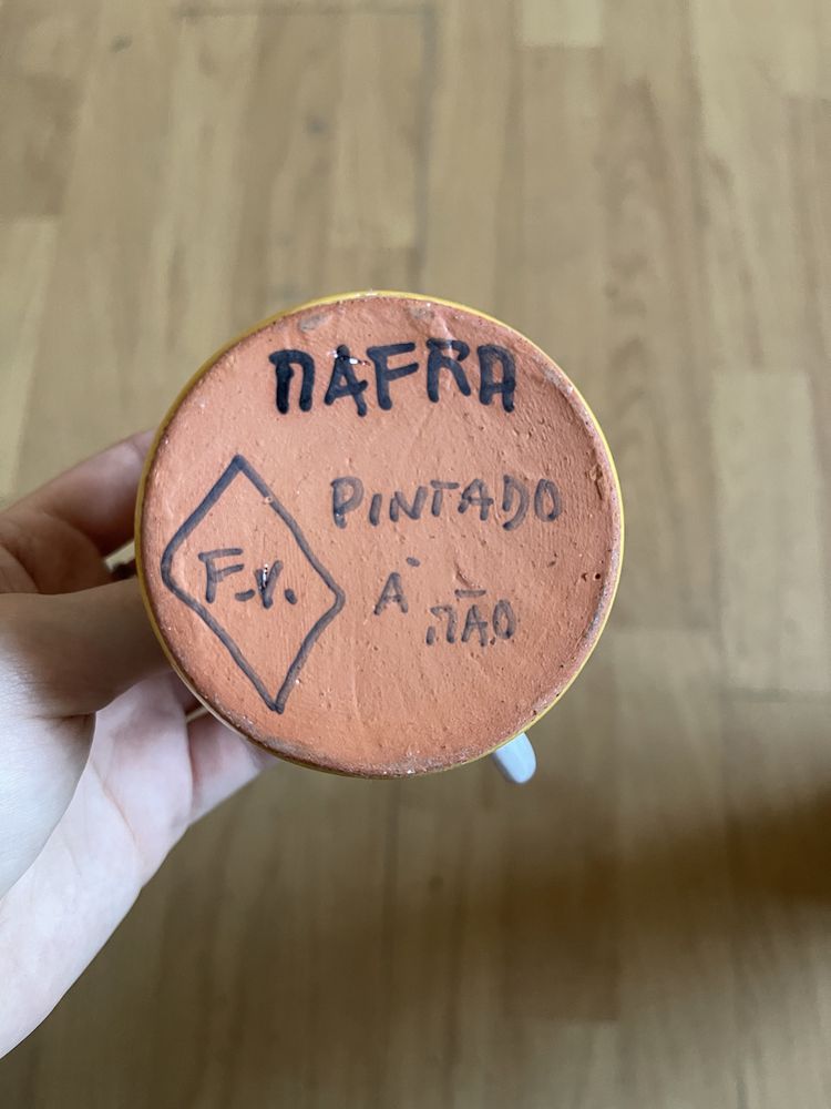 Chávena decorativa pintada à mão