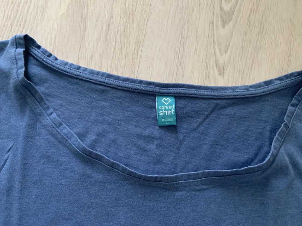 Niebieski tshirt damski