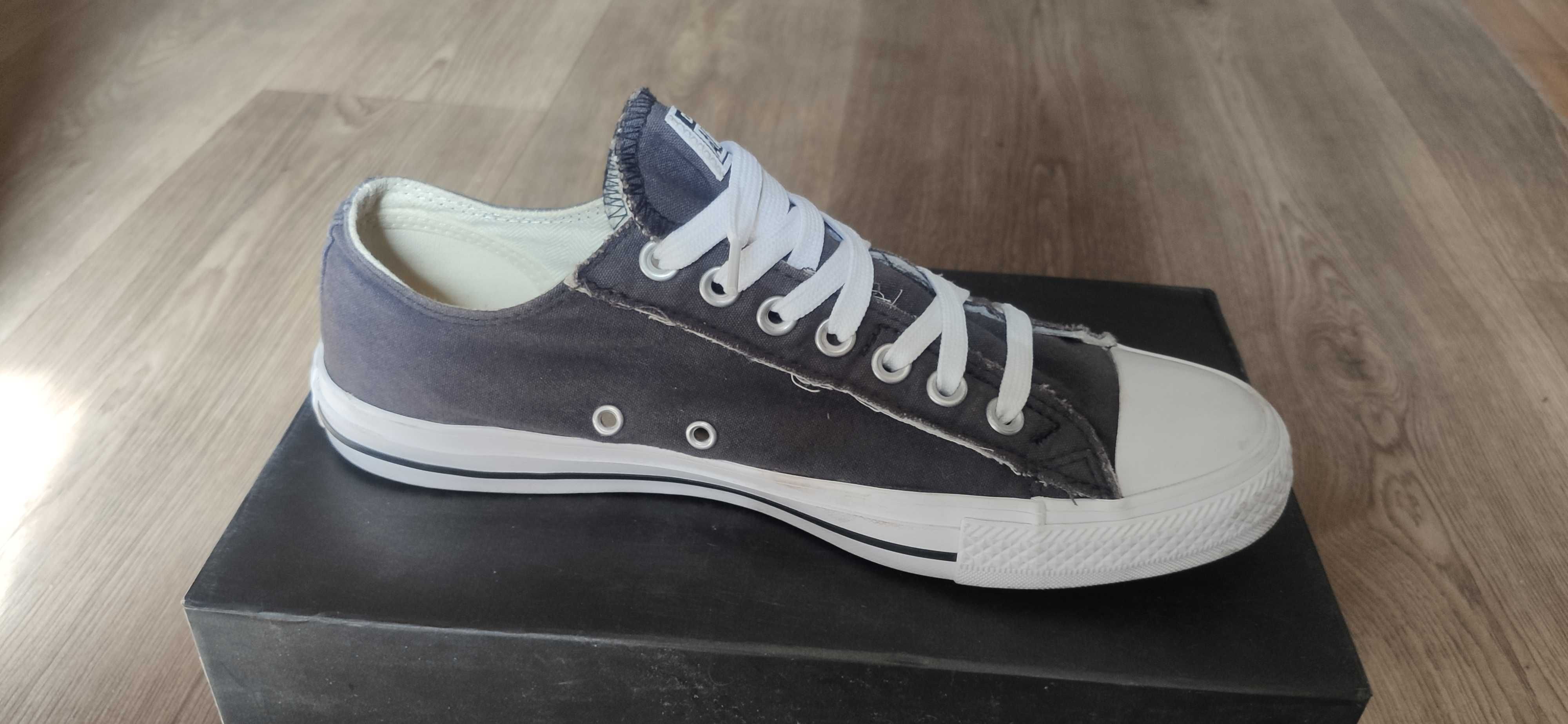 Продам кеды мужские Converse