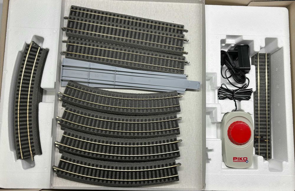 Zestaw torów Piko H0 1:87 + zasilacz