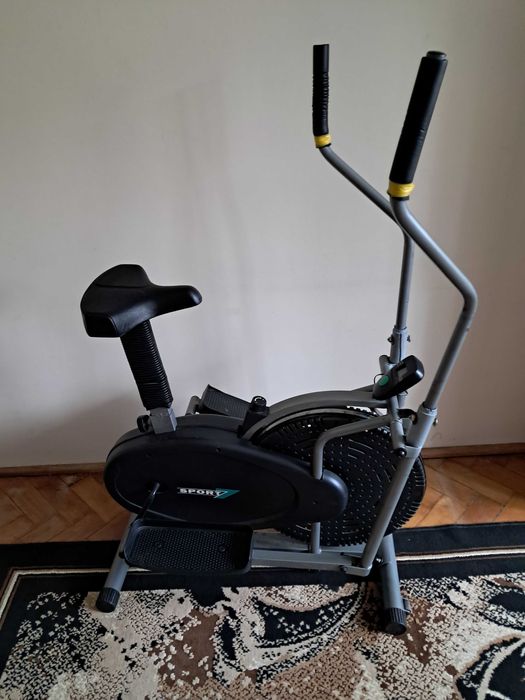 Orbitrek z siedziskiem