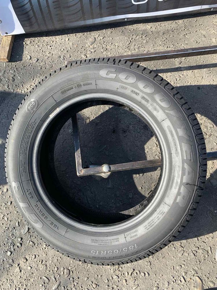 Шини демо 185/65 R15 пара Goodyear 2022p літо 7,9мм