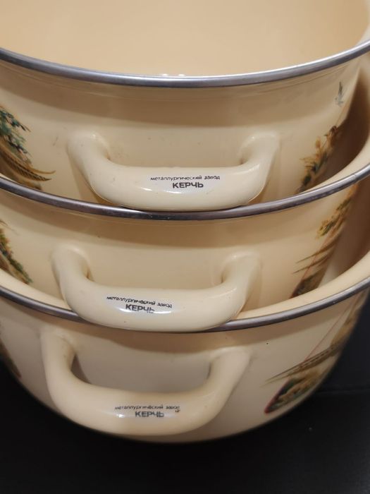 Кастрюли эмалированные 3шт (2,3,4л)  новые без крышек "Керч"