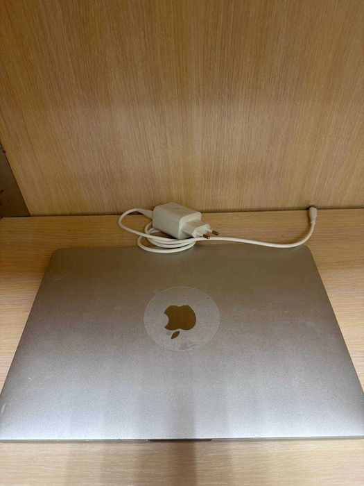 Ноутбук Apple MacBook Pro 13 A-1708