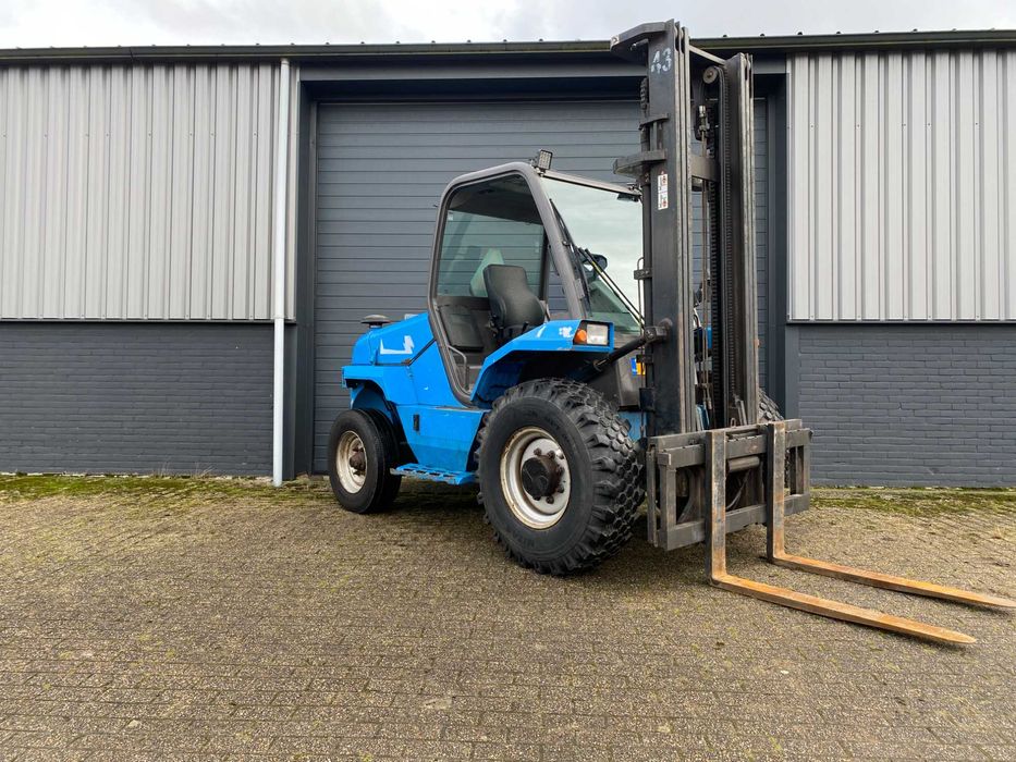 Вилковий дизельний навантажувач MANITOU MC30, погрузчик Маниту