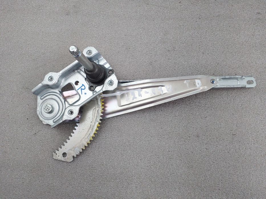 Elevador vidros trás direito MITSUBISHI Space Star Hatchback (A0_A)