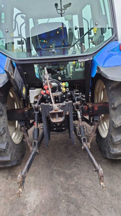 Ciągnik rolniczy New Holland TL90