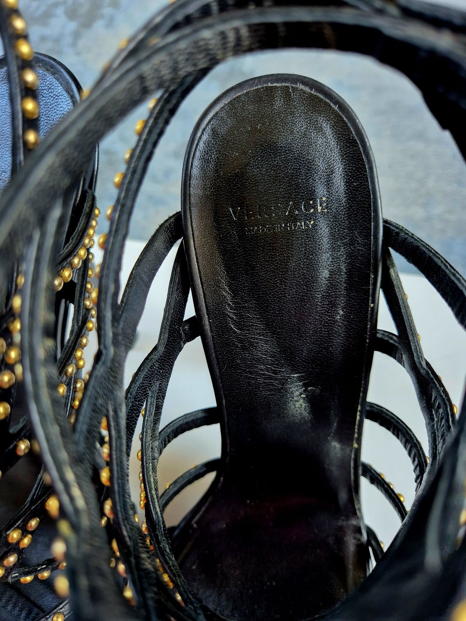 Eleganckie sandaly od Versace