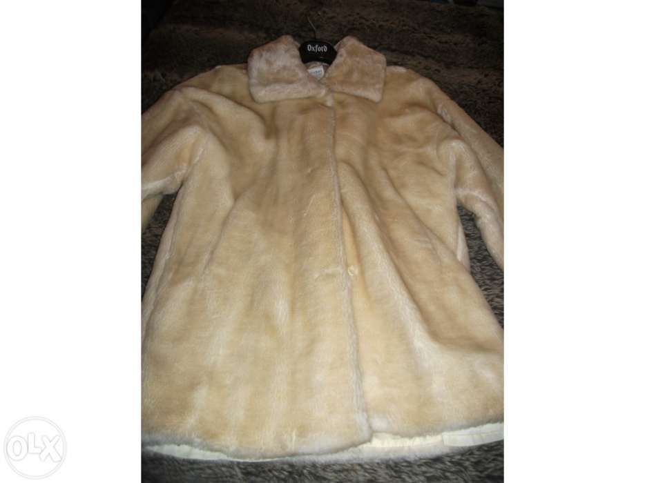 Casaco pêlo bonito e elegante