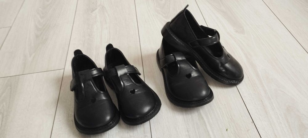 Туфлі для двійнят