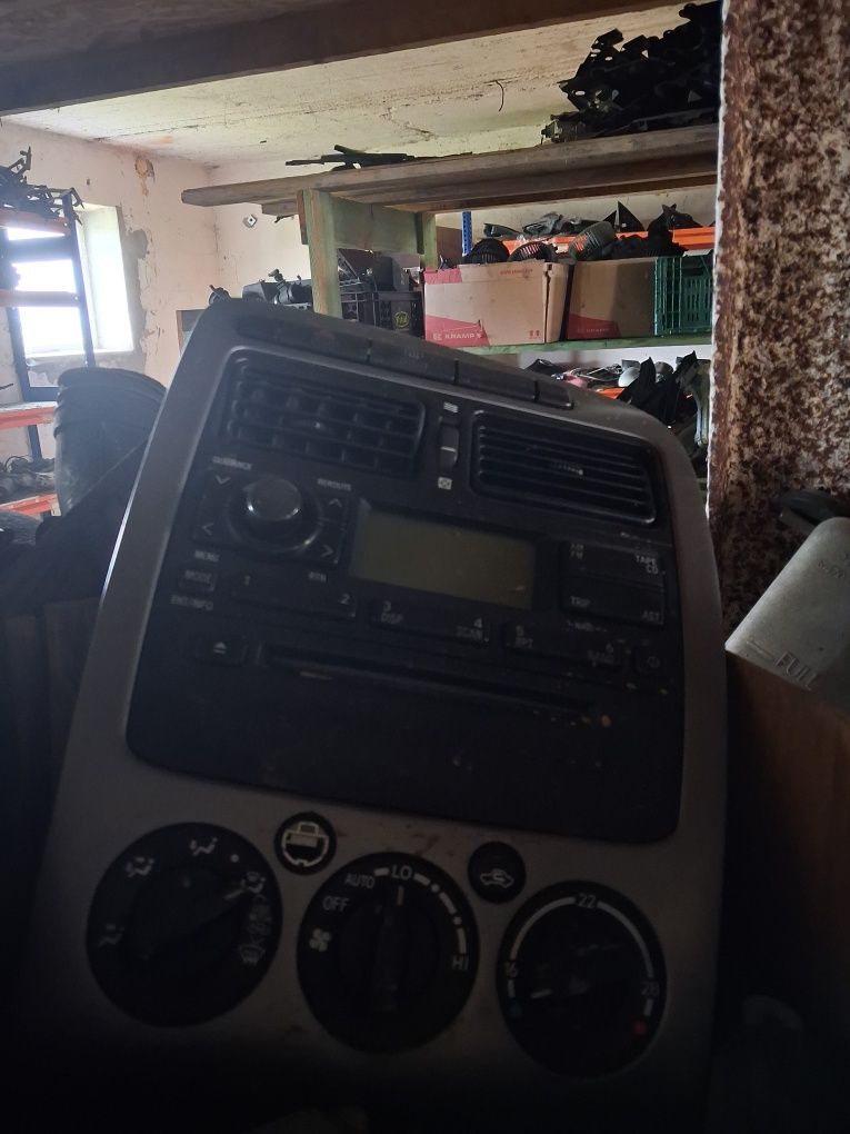 Toyota Avensis t22 lift radio Panek sterowanie
