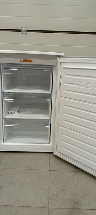 Zamrażarka whirlpool W55ZM 111W