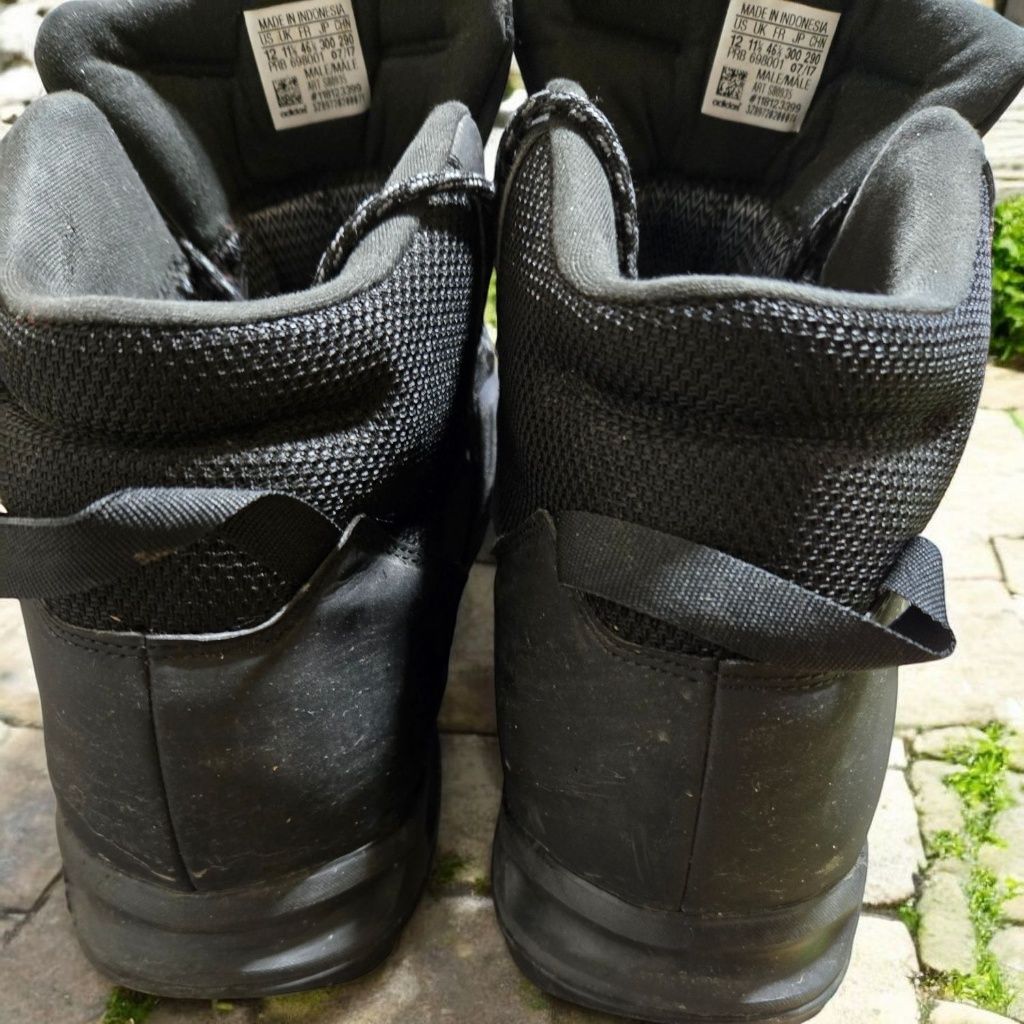 Ботинки трековые Adidas TERREX б/у
Adidas TERREX
Adidas TERREX