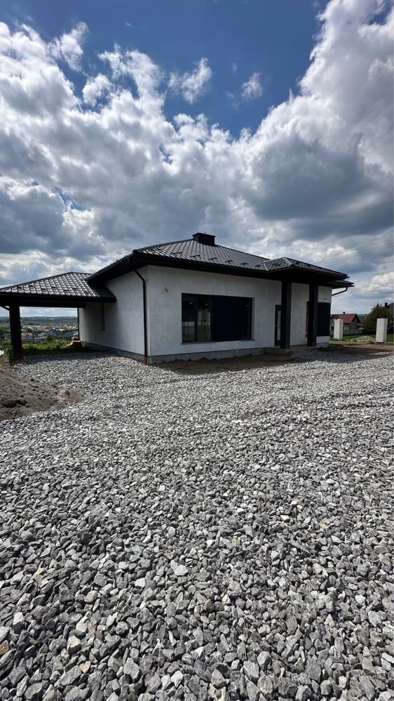 Продаж сучасних котеджів