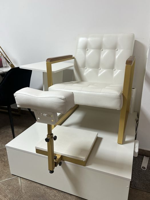 Продам педикюрне крісло