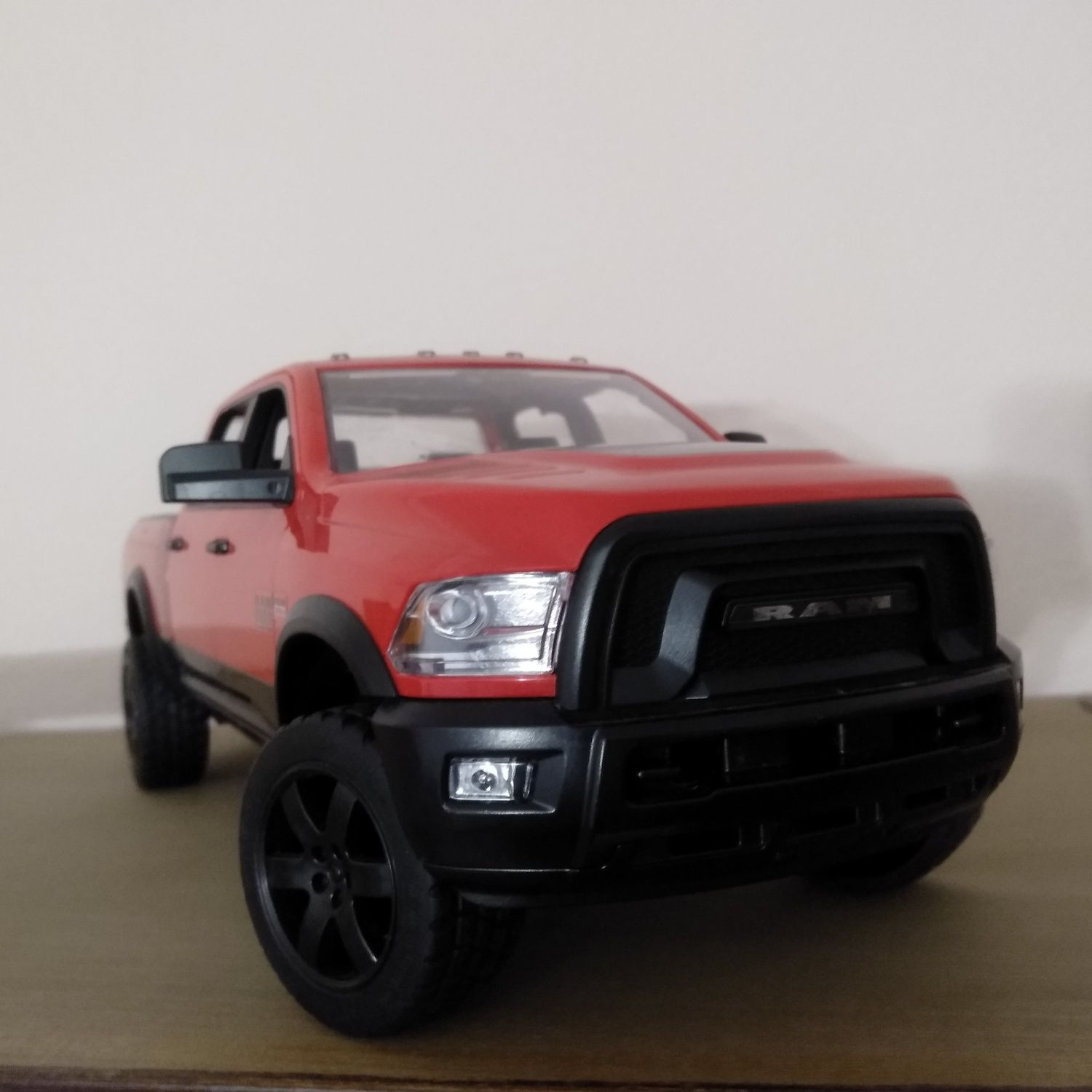 Джип пікап DODGE RAM Bruder