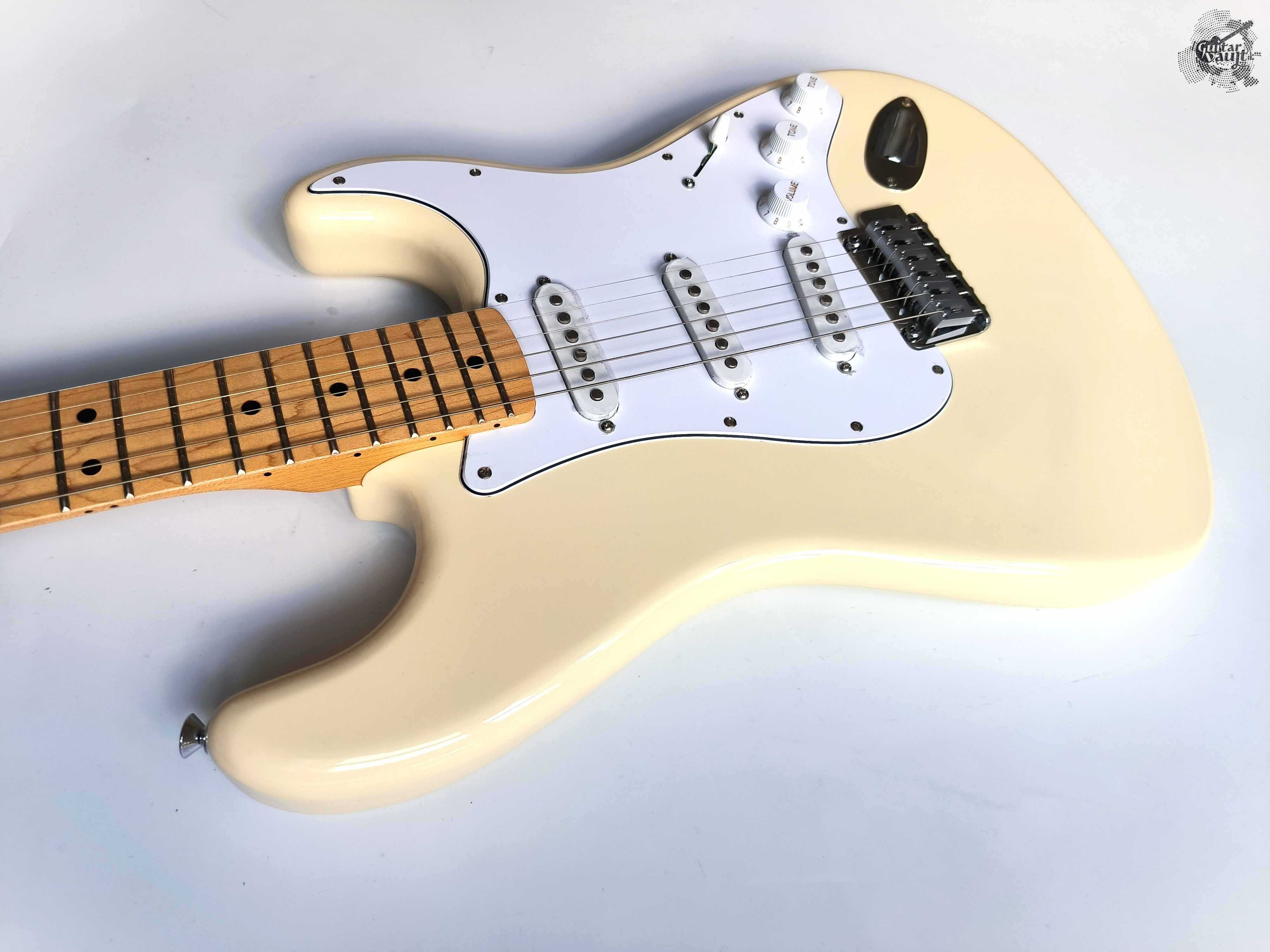 Новий Fender® Standard Stratocaster® MN '2024 Olympic White
