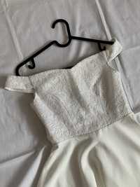Біла сукня ручної роботи