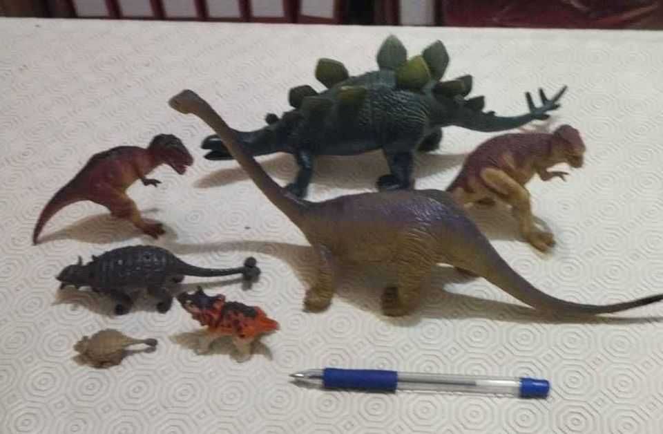 Lote de dinossauros