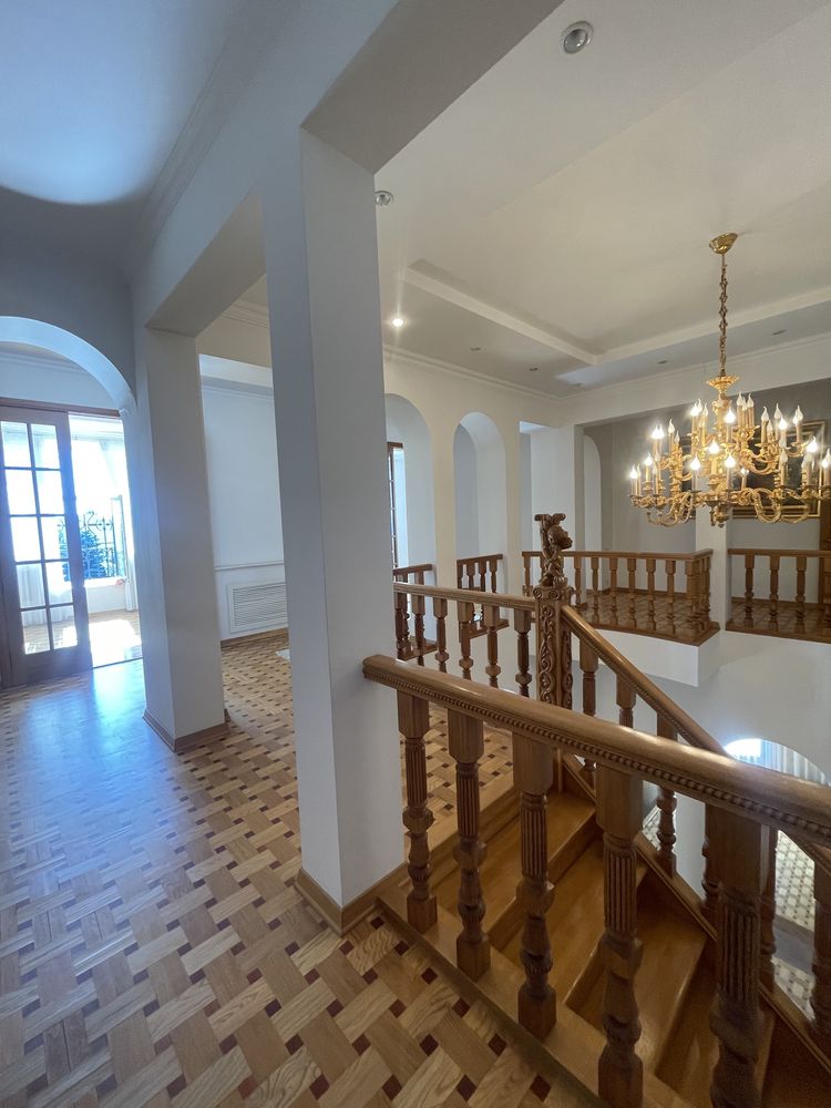 Продам дом, особняк в Одессе, 30 соток земли.