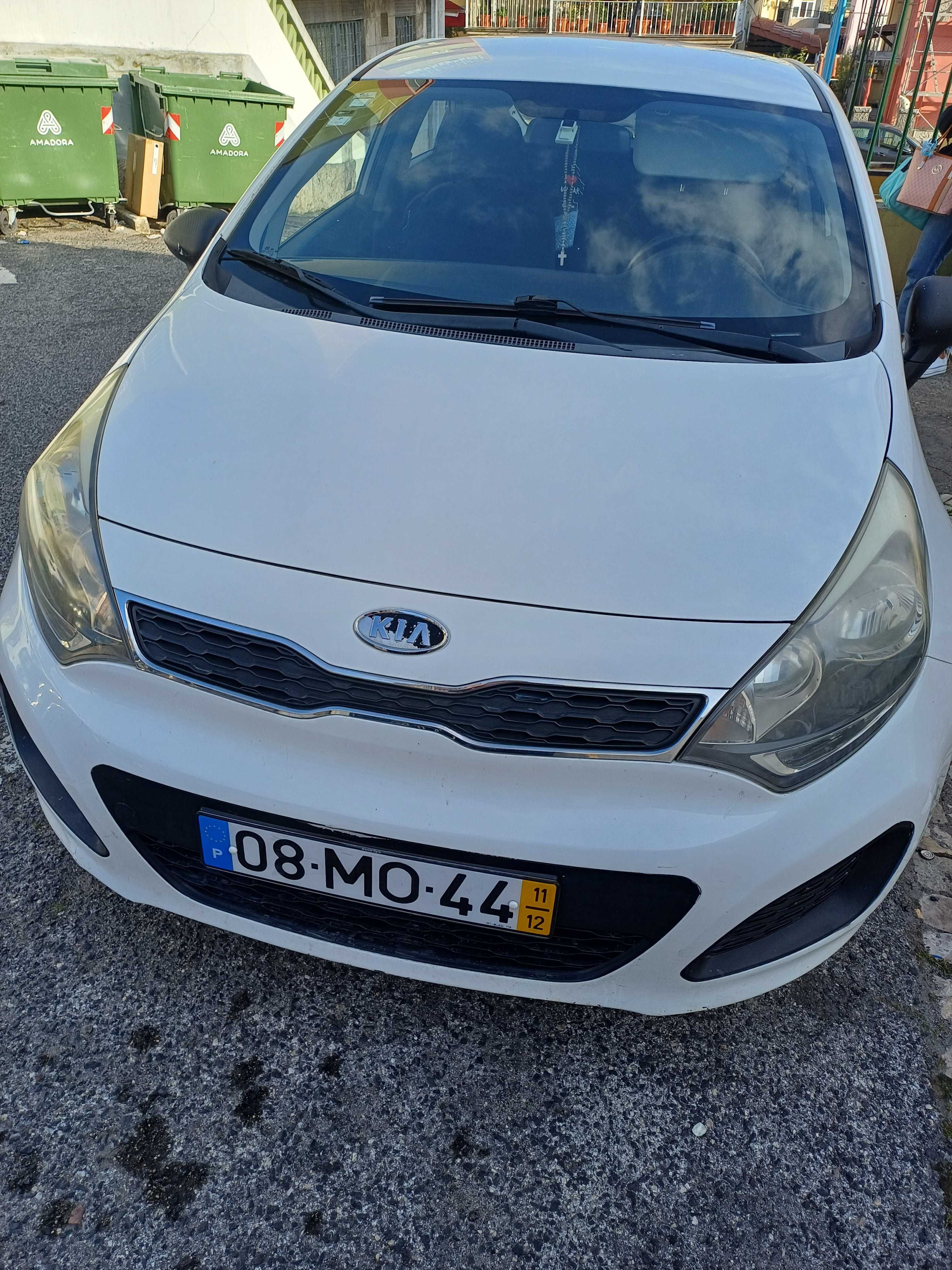 Kia rio Dezembro negociável