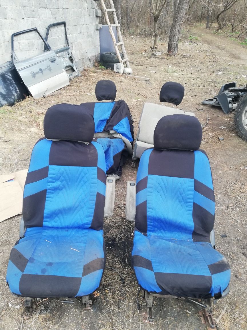 Сидения Mitsubishi Pajero Wagon 2
