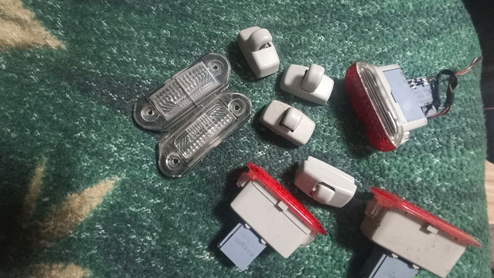 Підсвітка дверних карт, стікло підсвітки номеру, Skoda Octavia Tour