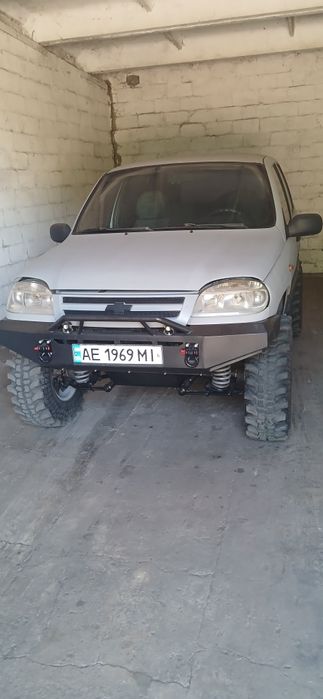 Продам шевролет ниву